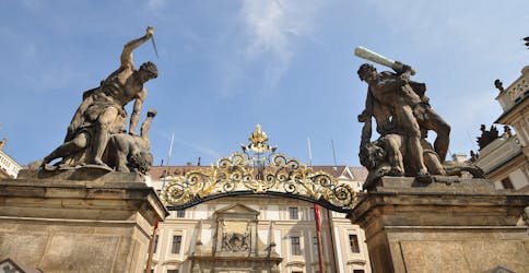 Prague castle tour with visit to Golden Lane